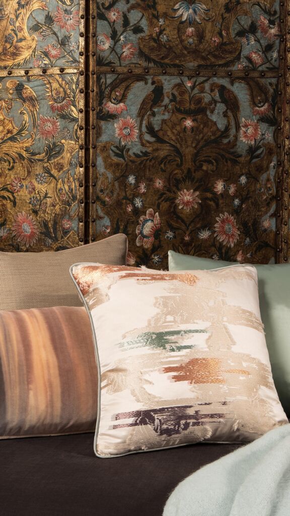 Lumières Collection